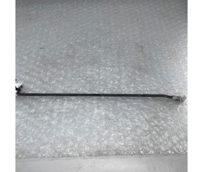 HOOD SUPPORT ROD  FOR A MITSUBISHI BODY - 