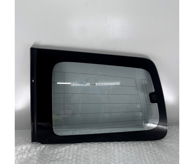 REAR LEFT QUARTER WINDOW GLASS FOR A MITSUBISHI V80,90# - QTR WINDOW GLASS & MOULDING