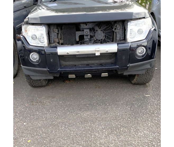 FRONT BUMPER ONLY - SEE DESC FOR A MITSUBISHI PAJERO - V93W