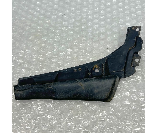 WHEEL HOUSE SPLASH SHIELD FRONT LEFT FOR A MITSUBISHI GENERAL (EXPORT) - BODY