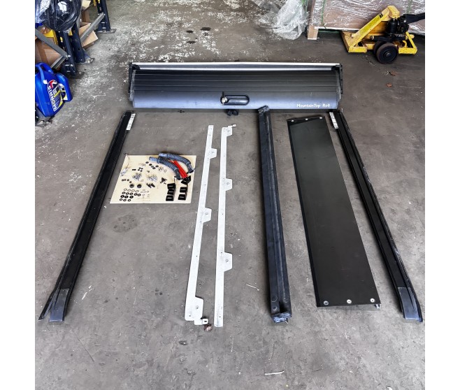 SERIES 5 LOCKABLE TUB ROLLER COVER FOR A MITSUBISHI KK,KL# - REAR BODY