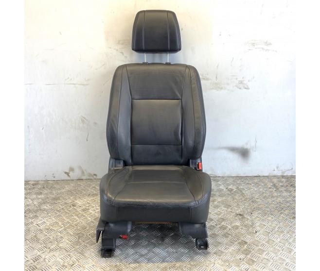 DRIVERS FRONT SEAT FOR A MITSUBISHI PAJERO/MONTERO - V88W