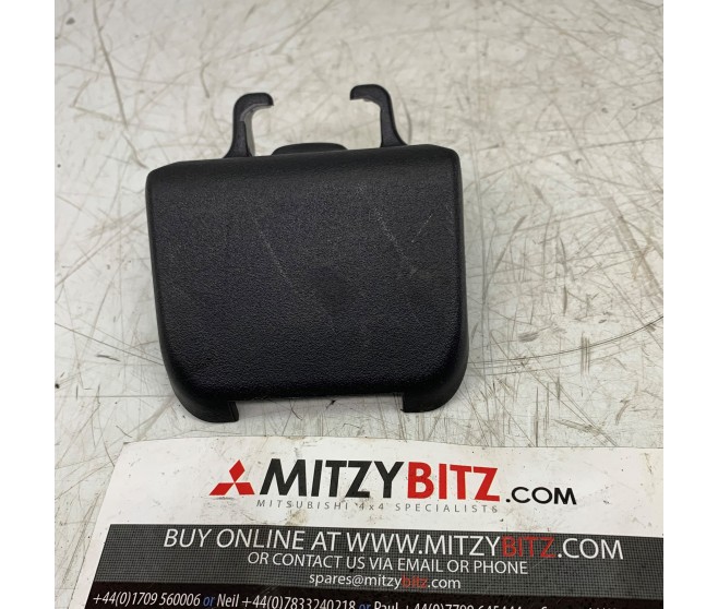 2ND SEAT ANCHOR COVER FOR A MITSUBISHI OUTLANDER - GF2W