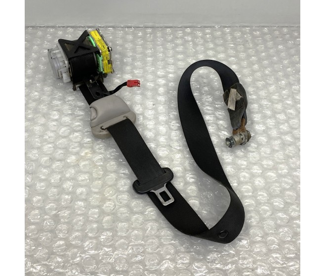 SEAT BELT FRONT RIGHT FOR A MITSUBISHI V98W - 3200D-TURBO/LONG WAGON<07M-> - GLX(NSS4/EURO4/OPEN TYPE DPF),S5FA/T LHD / 2006-09-01 -> - 