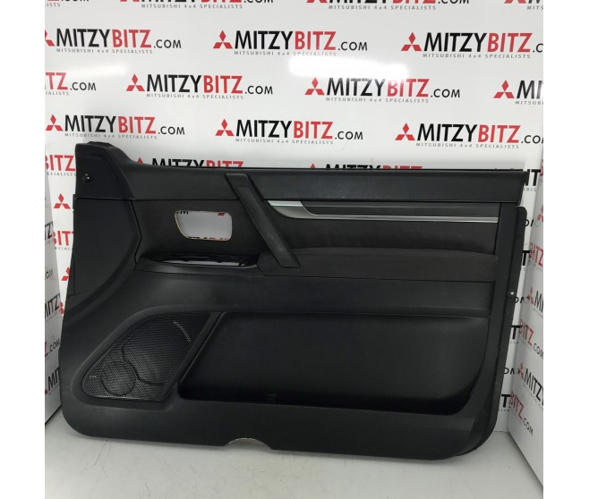 FRONT RIGHT DOOR CARD FOR A MITSUBISHI V80# - FRONT RIGHT DOOR CARD