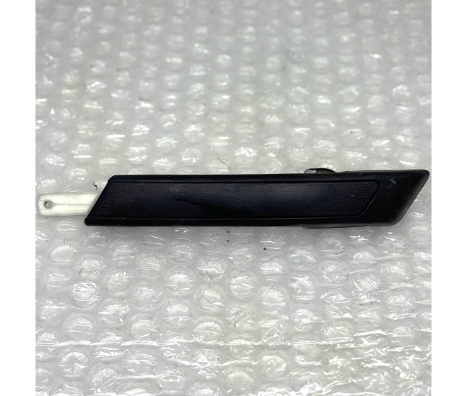 DOOR GRAB HANDLE FRONT RIGHT FOR A MITSUBISHI V8,9# - FRONT DOOR TRIM & PULL HANDLE