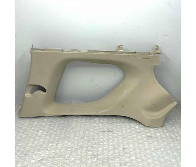 QUARTER TRIM UPPER LEFT FOR A MITSUBISHI OUTLANDER - GF3W