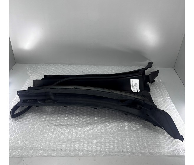 WINDSCREEN TRIM FRONT LEFT AND RIGHT FOR A MITSUBISHI ASX - GA6W