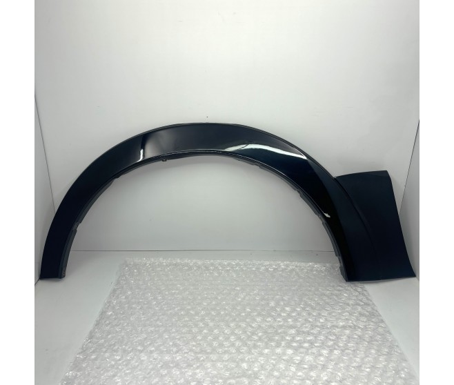 FRONT LEFT OVERFENDER FOR A MITSUBISHI PAJERO/MONTERO - V93W