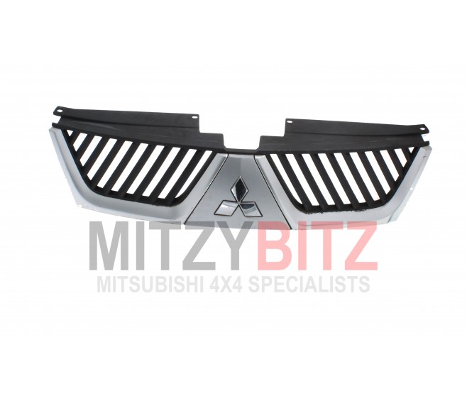 RADIATOR GRILLE SILVER AND BLACK FOR A MITSUBISHI CW0# - RADIATOR GRILLE SILVER AND BLACK