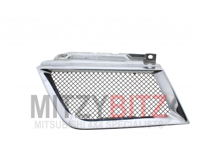 FRONT LEFT ANIMAL RADIATOR GRILLE  FOR A MITSUBISHI TRITON - KB8T