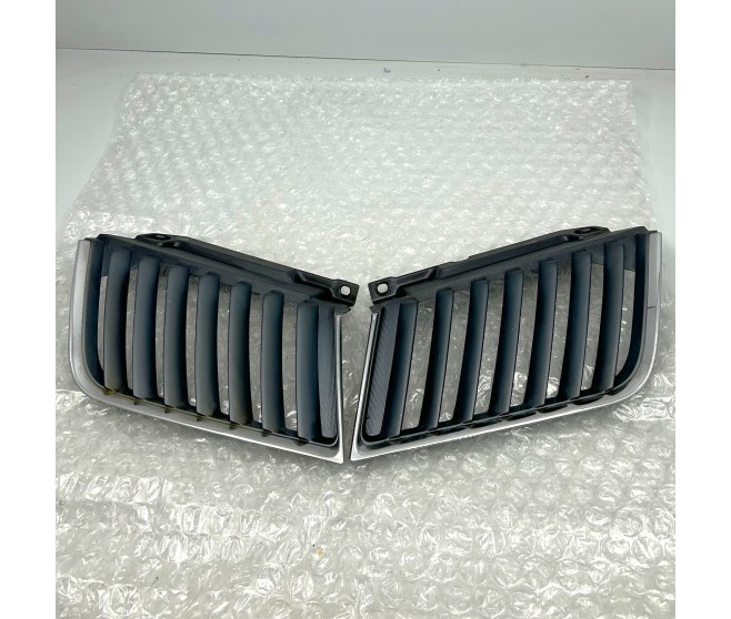 RADIATOR GRILLE LEFT AND RIGHT FOR A MITSUBISHI L200,L200 SPORTERO - KA5T