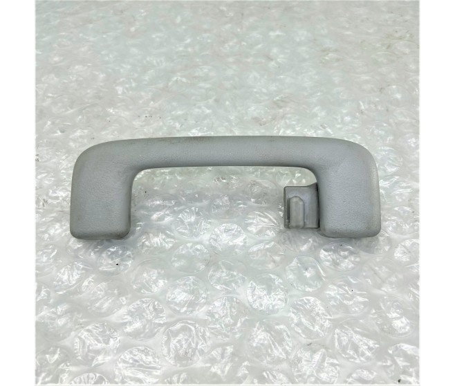ROOF GRAB HANDLE REAR FOR A MITSUBISHI OUTLANDER - CW7W