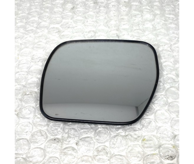 CONVEX HEATED LEFT WING MIRROR GLASS FOR A MITSUBISHI GENERAL (EXPORT) - EXTERIOR