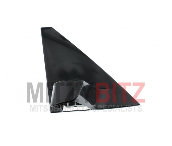 FRONT RIGHT WING MIRROR BRACKET FOR A MITSUBISHI V80# - FRONT RIGHT WING MIRROR BRACKET