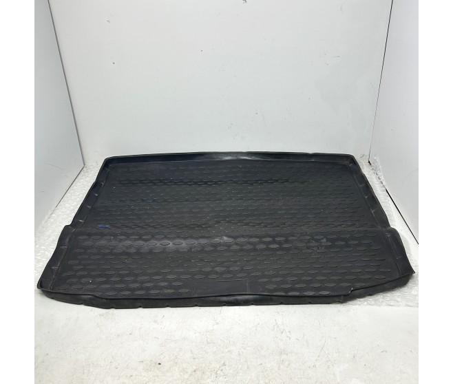 BOOT LINER FOR A MITSUBISHI INTERIOR - 