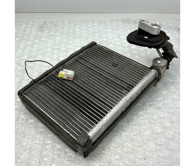 AIR CON EVAPORATOR FOR A MITSUBISHI PAJERO/MONTERO SPORT - KH4W