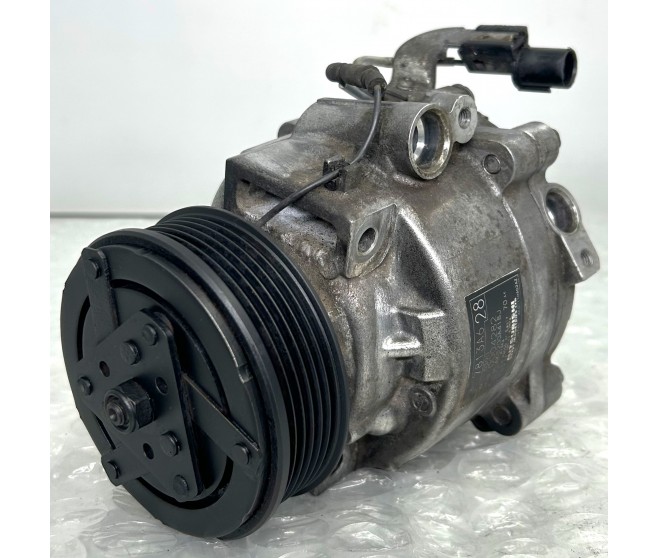 AIR CON COMPRESSOR AND CLUTCH FOR A MITSUBISHI OUTLANDER - CW1W