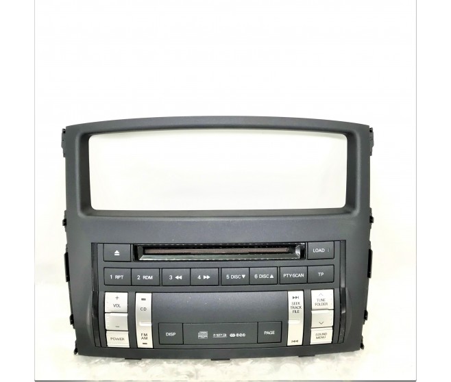 CENTRE INSTRUMENT PANEL FOR A MITSUBISHI V80# - I/PANEL & RELATED PARTS