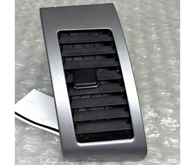 AIR VENT FRONT LEFT FOR A MITSUBISHI OUTLANDER - CW5W