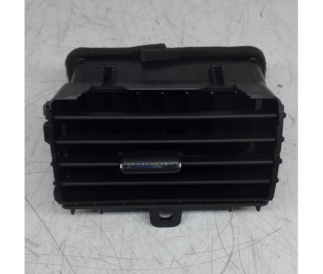 AIR VENT INSTRUMENT PANEL FOR A MITSUBISHI OUTLANDER - GF2W