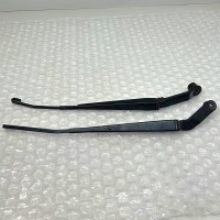 FRONT WINDSHIELD WIPER ARM SET