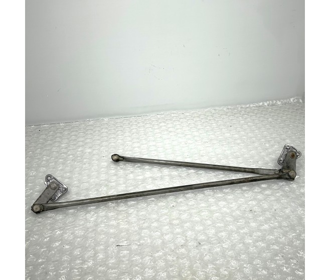 WINDSHIELD WIPER LINKAGE FOR A MITSUBISHI PAJERO/MONTERO - V65W