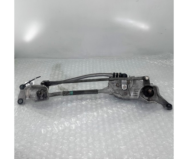 WINDSHIELD WIPER LINK AND MOTOR FOR A MITSUBISHI OUTLANDER - CW5W