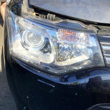 FRONT RIGHT DISCHARGE HEADLIGHT