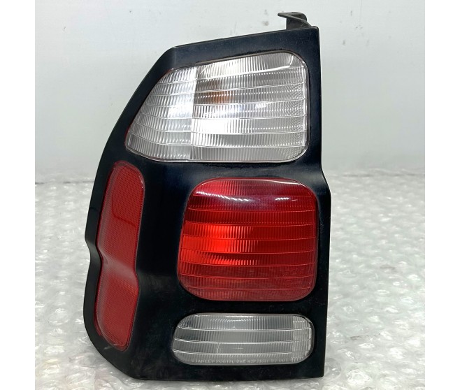 REAR BODY LAMP LEFT FOR A MITSUBISHI PAJERO/MONTERO SPORT - K96W