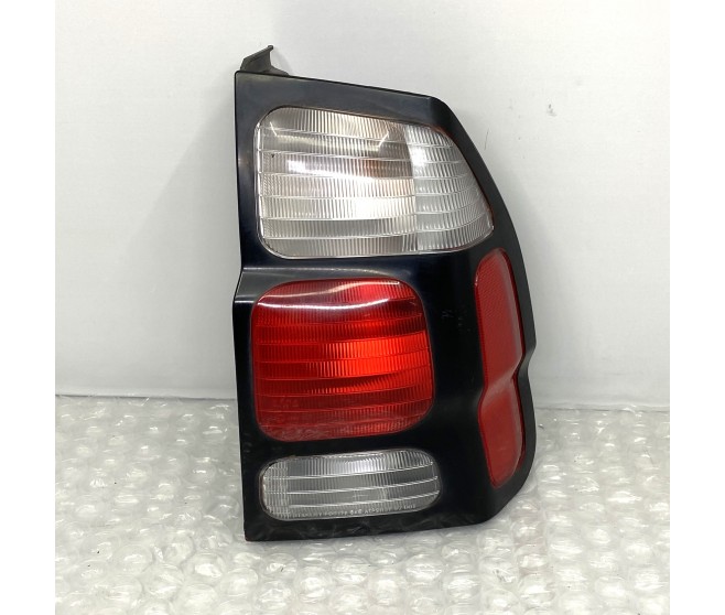 REAR BODY LAMP LIGHT RIGHT FOR A MITSUBISHI PAJERO SPORT - K97W