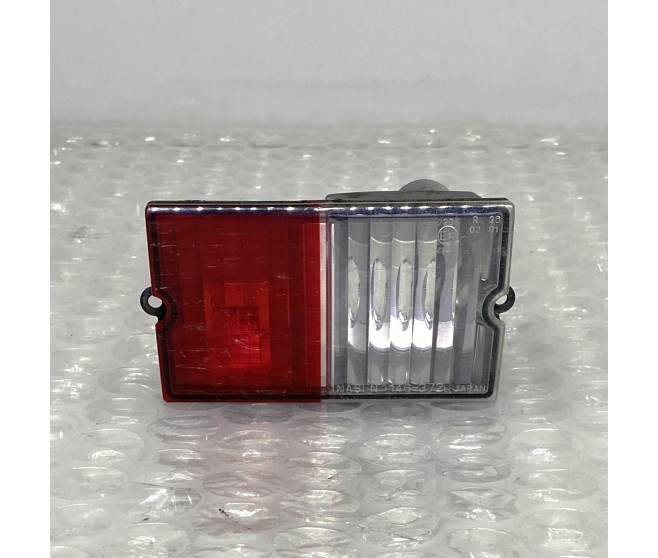 LEFT REAR BUMPER LAMP ONLY FOR A MITSUBISHI V98W - 3200D-TURBO/LONG WAGON<07M-> - GLX(NSS4/EURO4/OPEN TYPE DPF),S5FA/T RHD / 2006-09-01 -> - LEFT REAR BUMPER LAMP ONLY