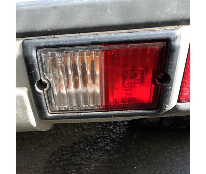 RIGHT REAR BUMPER LAMP ONLY FOR A MITSUBISHI V80,90# - RIGHT REAR BUMPER LAMP ONLY
