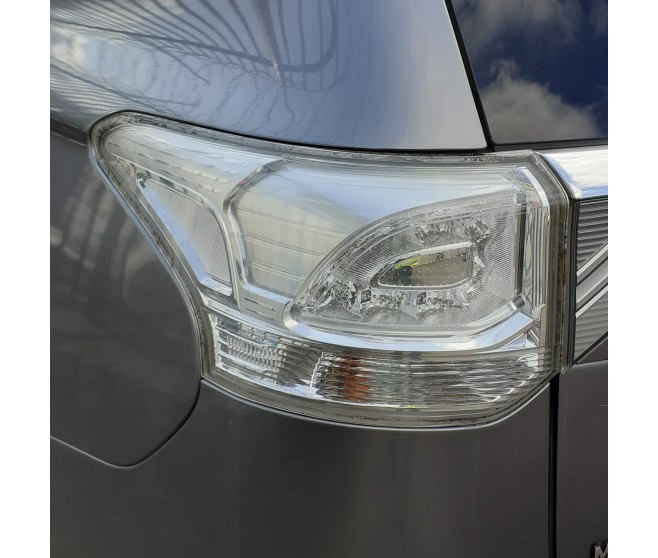 BODY LAMP LIGHT REAR LEFT FOR A MITSUBISHI GF0# - REAR EXTERIOR LAMP