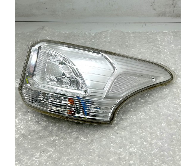 BODY LAMP LIGHT REAR RIGHT FOR A MITSUBISHI GF0# - REAR EXTERIOR LAMP