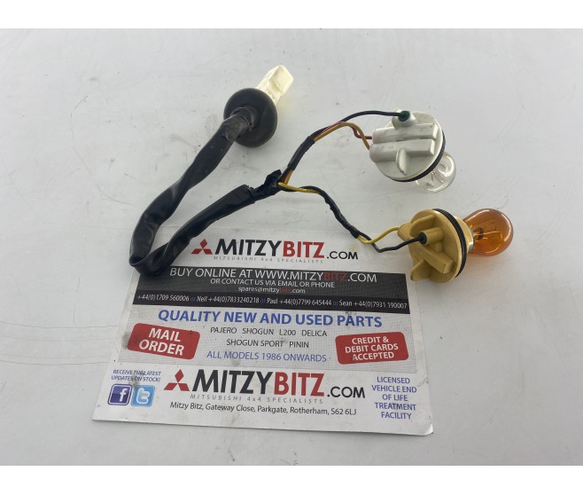 REAR BODY LAMP BULB HOLDERS WIRING LOOM FOR A MITSUBISHI GF0# - REAR EXTERIOR LAMP
