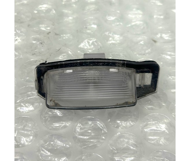 REAR NUMBER PLATE LAMP  FOR A MITSUBISHI OUTLANDER - GF3W