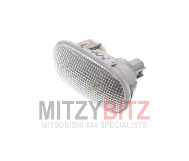 FRONT WING SIDE INDICATOR REPEATER FOR A MITSUBISHI L200 - K77T