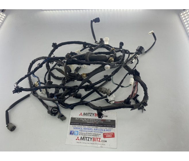 TAILGATE WIRING HARNESS FOR A MITSUBISHI V90# - TAILGATE WIRING HARNESS