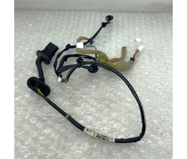 DOOR WIRING HARNESS REAR LEFT FOR A MITSUBISHI V90# - WIRING & ATTACHING PARTS