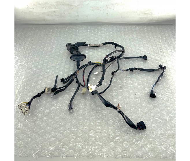DOOR HARNESS FRONT RIGHT FOR A MITSUBISHI V90# - DOOR HARNESS FRONT RIGHT