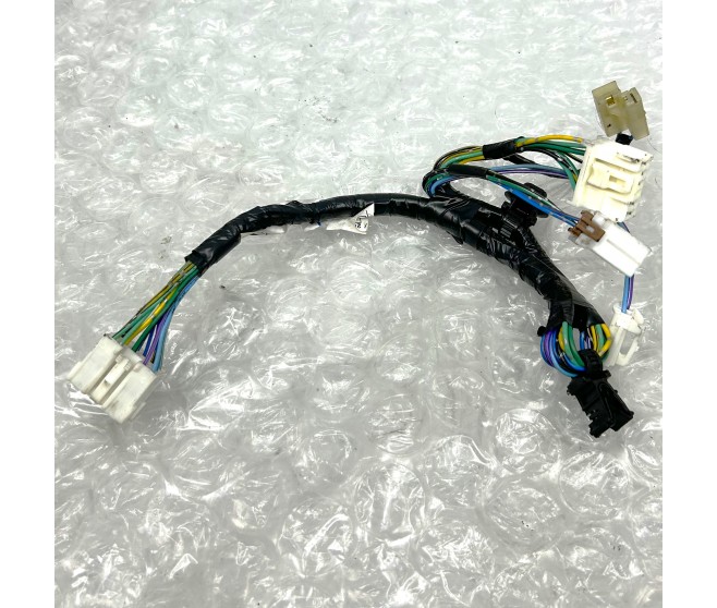 FLOOR CONSOLE HARNESS FOR A MITSUBISHI V80,90# - WIRING & ATTACHING PARTS