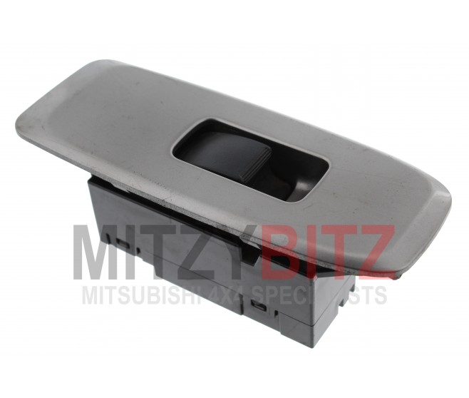 WINDOW SWITCH REAR RIGHT FOR A MITSUBISHI V60,70# - WINDOW SWITCH REAR RIGHT