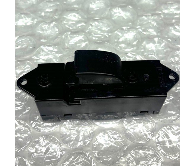 WINDOW SWITCH REAR LEFT FOR A MITSUBISHI V8,9# - SWITCH & CIGAR LIGHTER