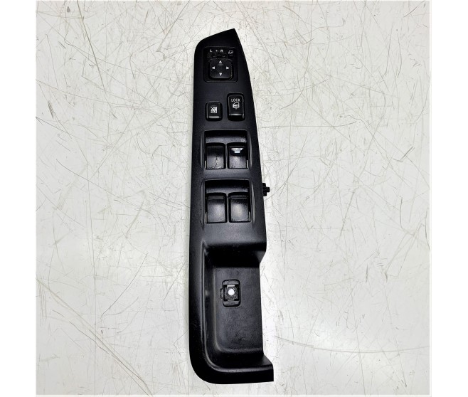 MASTER WINDOW SWITCH AND TRIM FRONT RIGHT FOR A MITSUBISHI OUTLANDER - CW8W