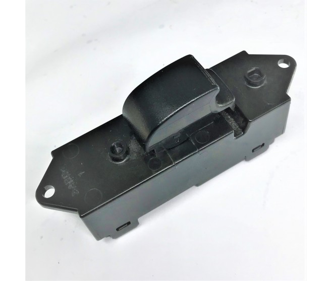 POWER WINDOW SWITCH FRONT LEFT FOR A MITSUBISHI OUTLANDER - CW7W