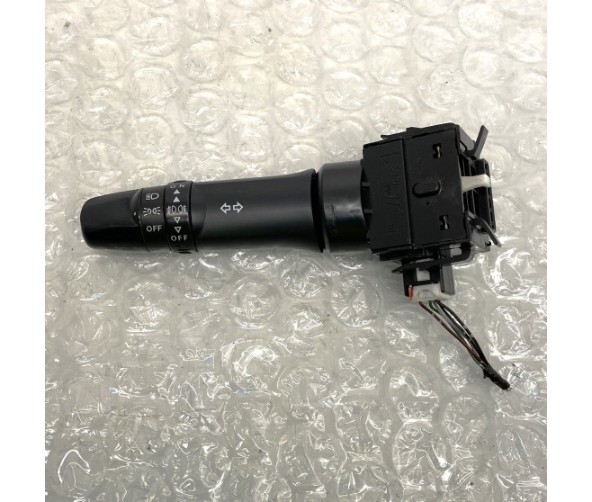 INDICATOR HEADLAMP STALK SWITCH FOR A MITSUBISHI MONTERO SPORT - KH6W