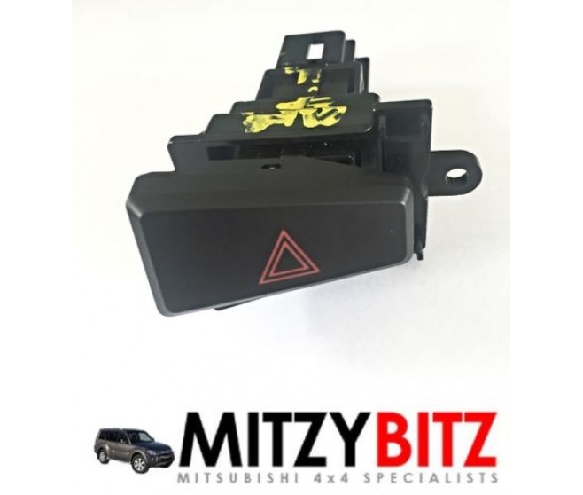 HAZARD LIGHTS WARNING SWITCH BUTTON FOR A MITSUBISHI V80# - HAZARD LIGHTS WARNING SWITCH BUTTON