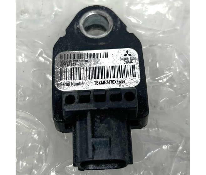 AIR BAG SENSOR FOR A MITSUBISHI DELICA D:5/SPACE WAGON - CV5W