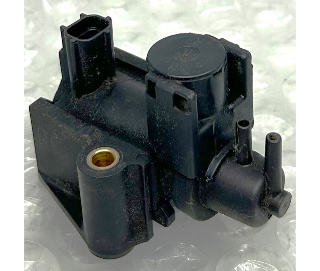 EMISSION VACUUM CONTROL REGULATOR VALVE FOR A MITSUBISHI L200,TRITON,STRADA - KK1T